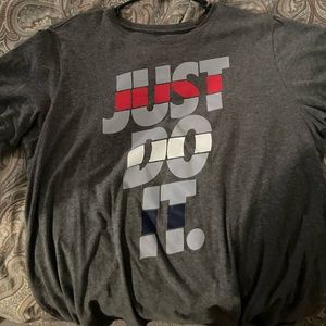 Nike shirt Large, gray,